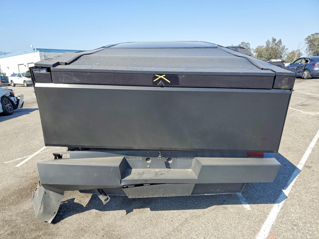 2024 Tesla Cybertruck - Фото 6