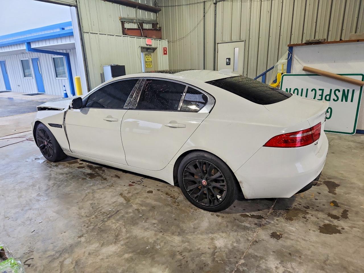 2017 Jaguar Xe - Image 2