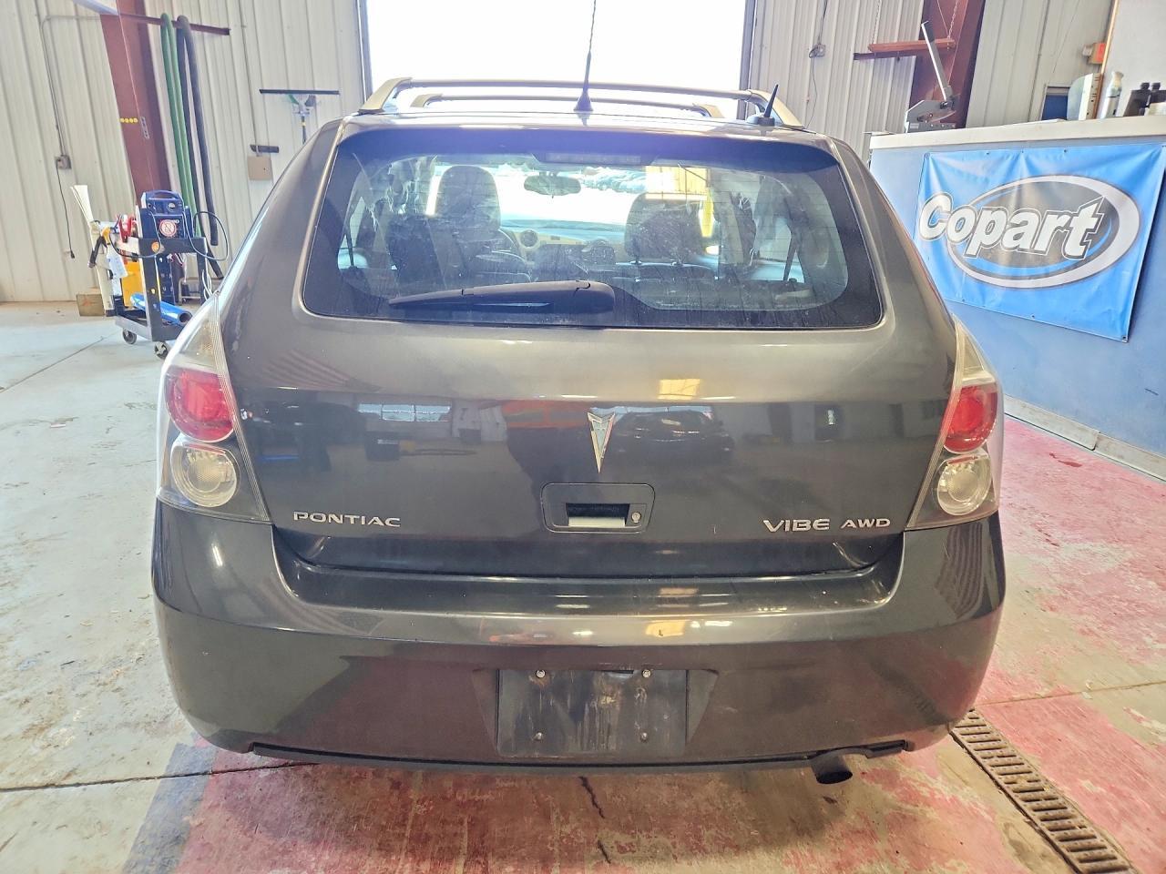 2009 Pontiac Vibe - Image 6