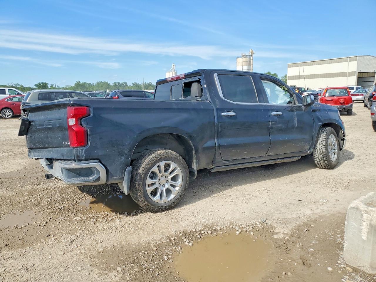 2024 Chevrolet Silverado K1500 Ltz - Фото 3