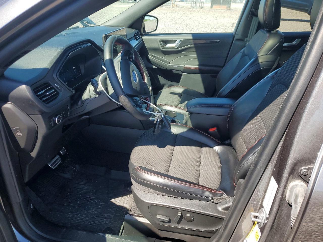 2023 Ford Escape St Line Select - Фото 7