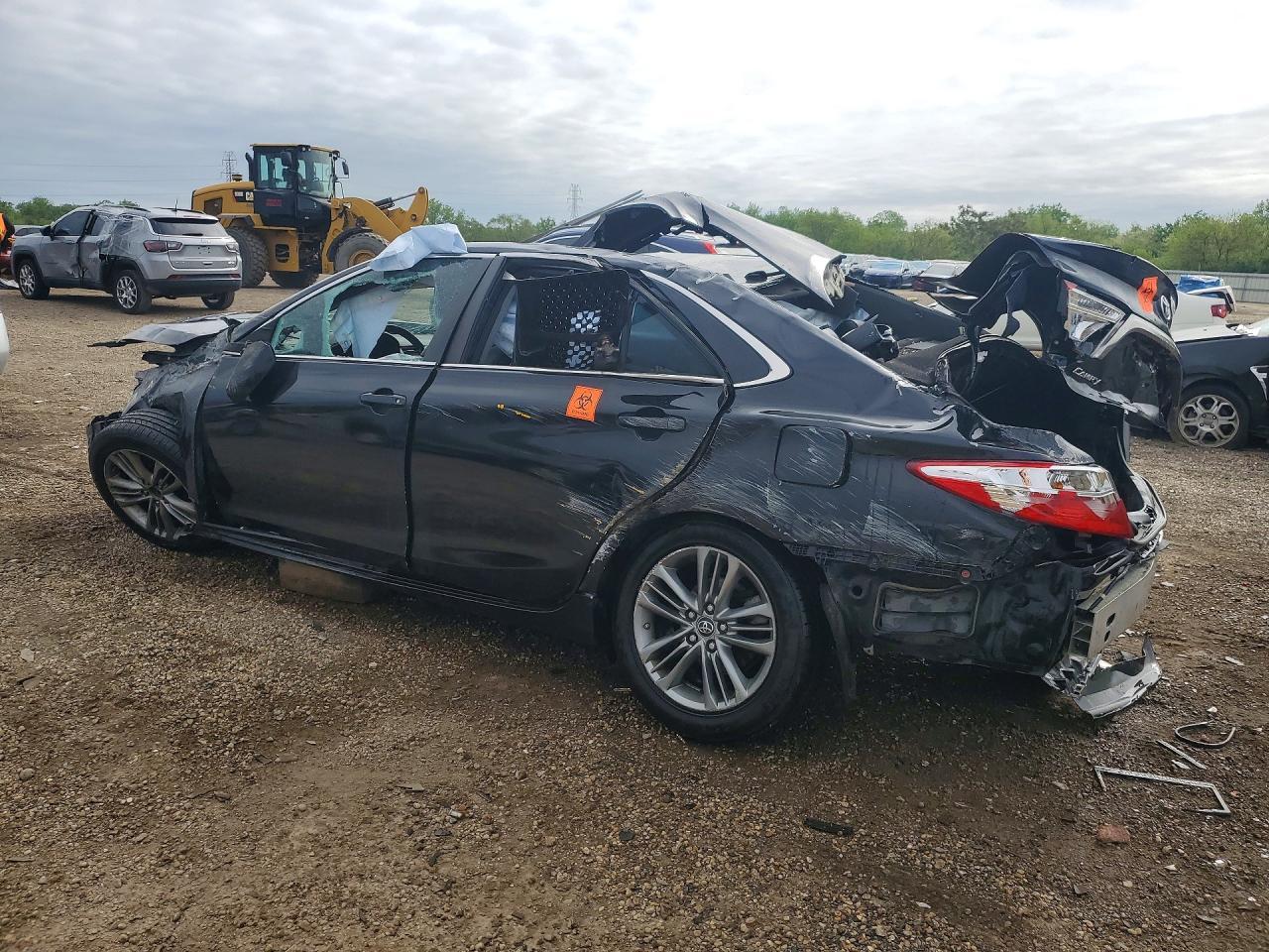 2017 Toyota Camry Se - Image 2
