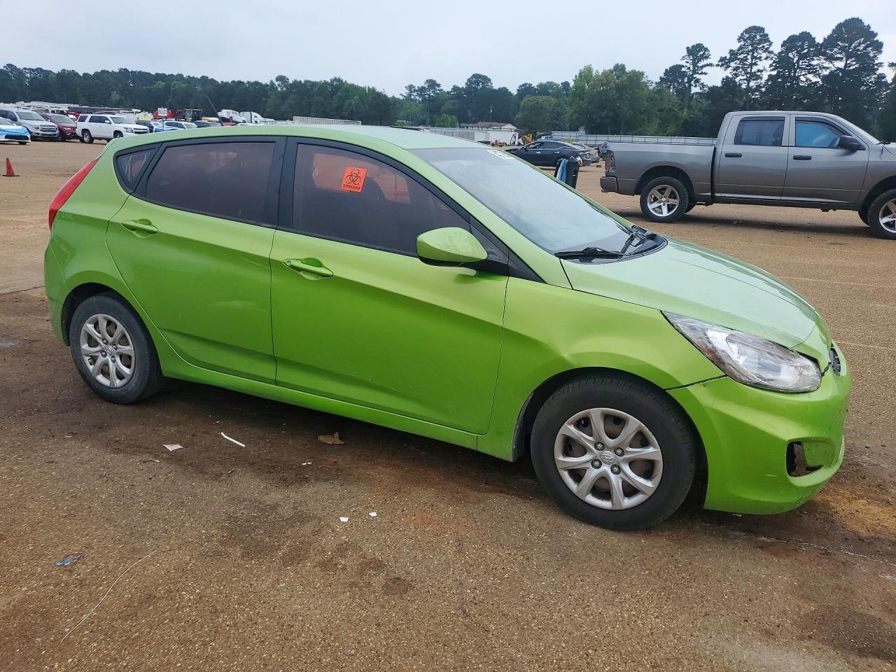 2013 Hyundai Accent Gs - Image 4