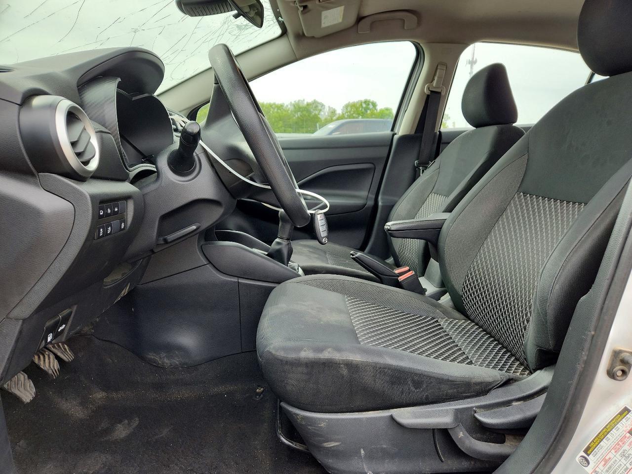 2020 Nissan Versa S - Фото 7