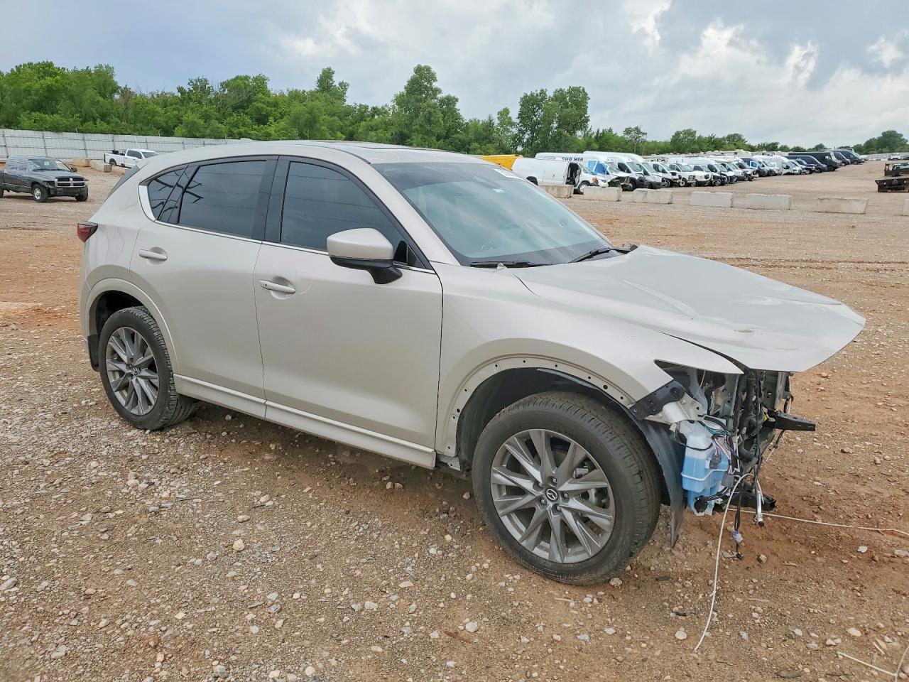 2025 Mazda Cx-5 Premium Plus - Image 4