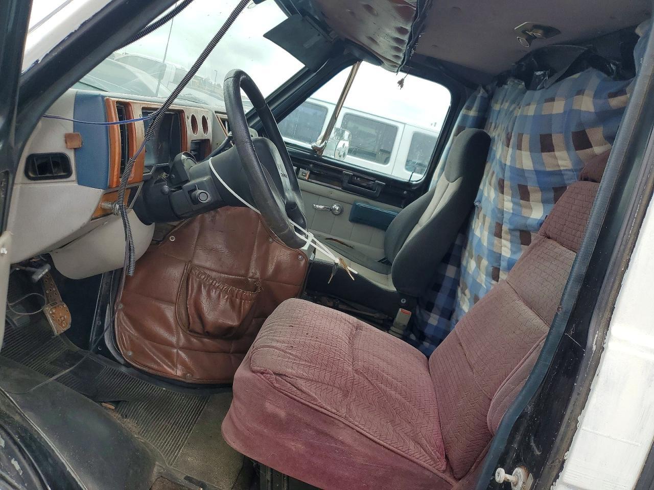 1992 Chevrolet G20 - Фото 7