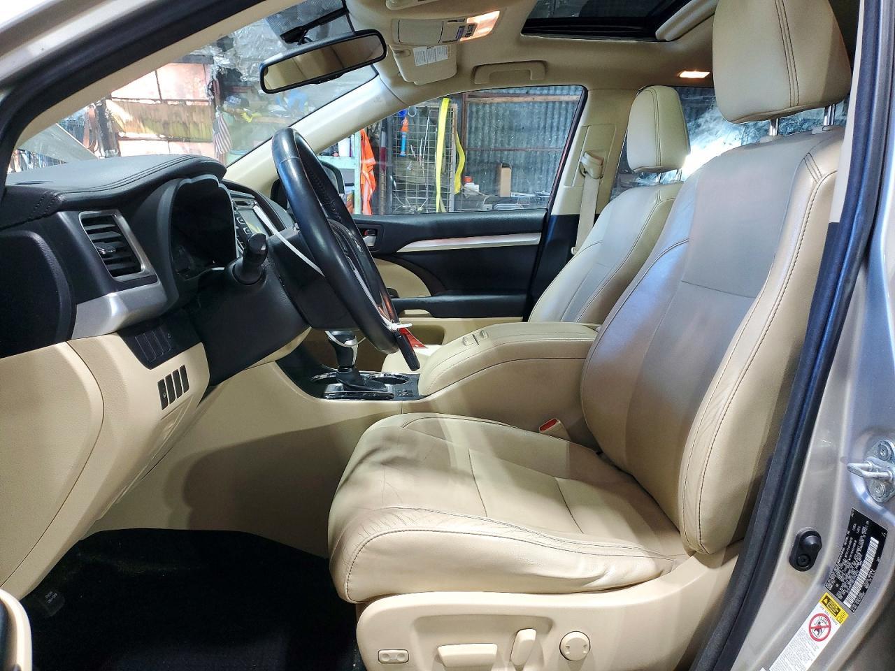 2014 Toyota Highlander Xle - Image 7