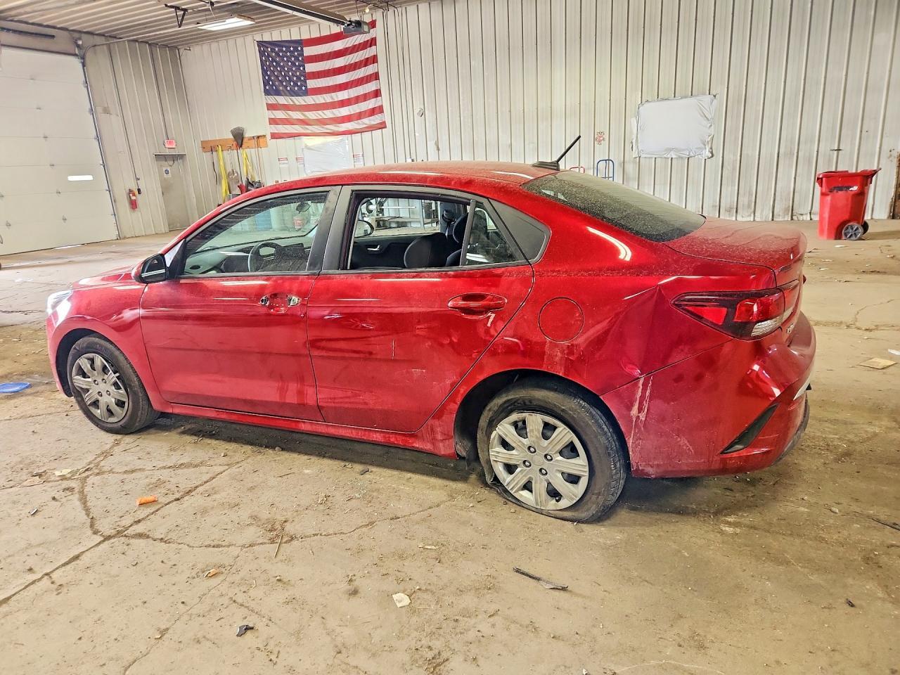 2021 Kia Rio S - Фото 2