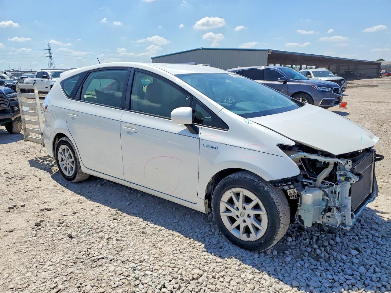 2013 Toyota Prius V Three - Image 4