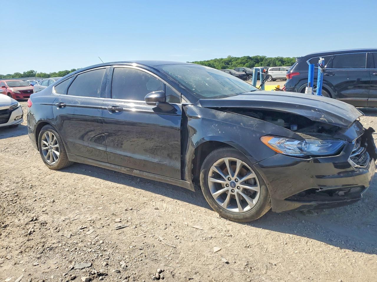 2017 Ford Fusion 4D 2Wd - Image 4