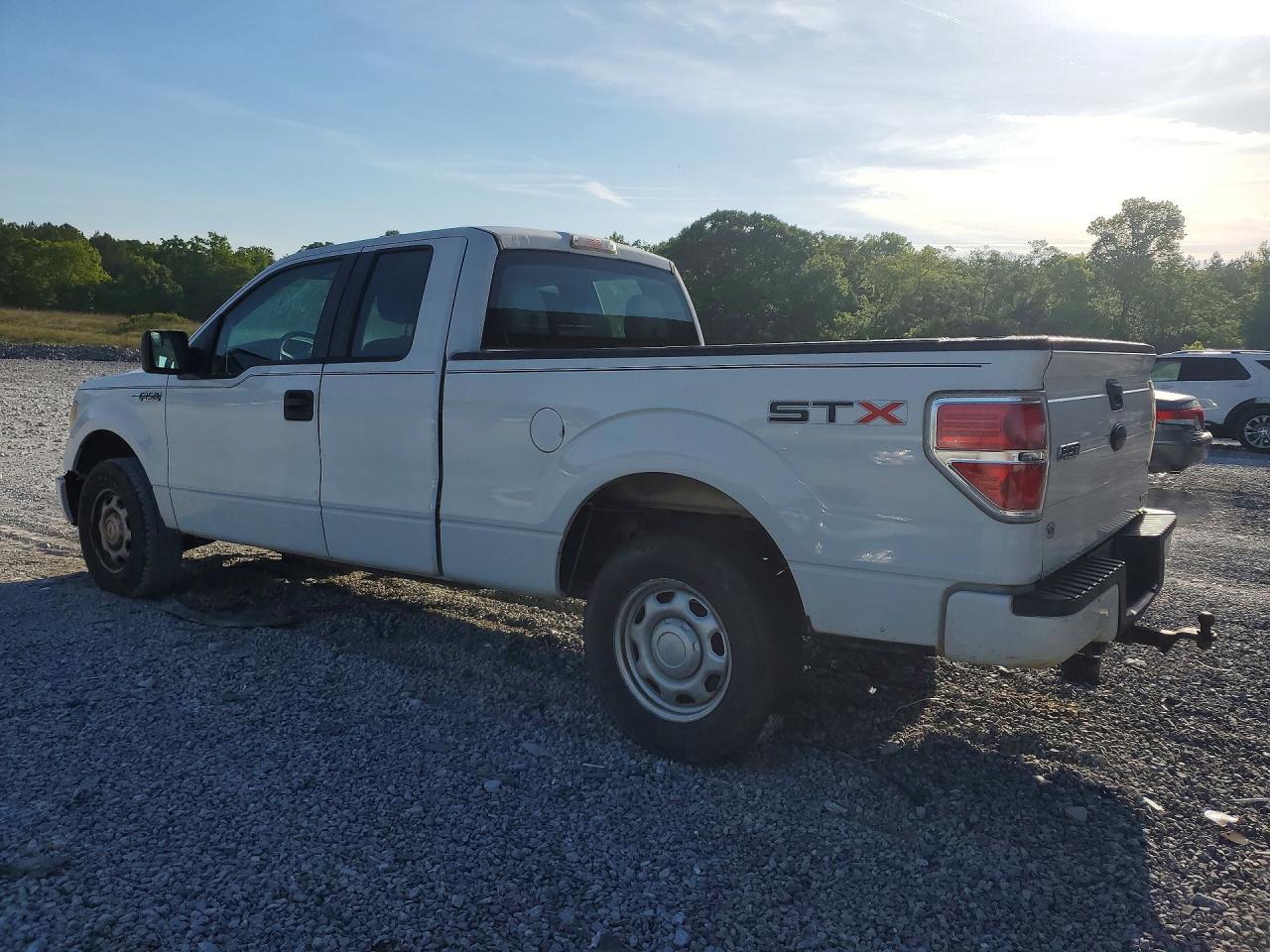 2011 Ford F150 Super Cab - Image 2