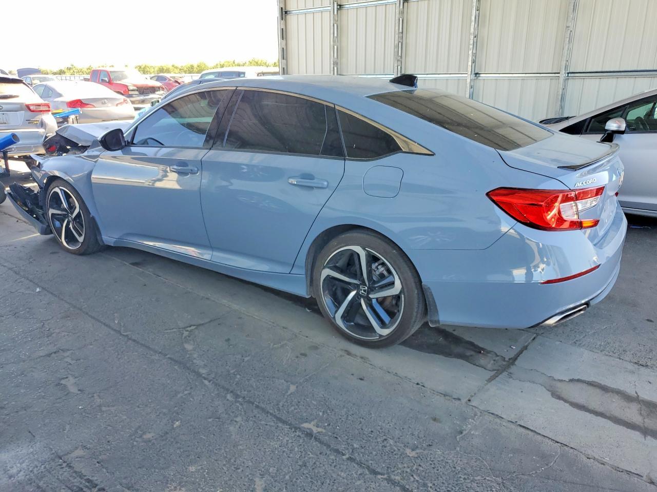 2022 Honda Accord Sport - Фото 2