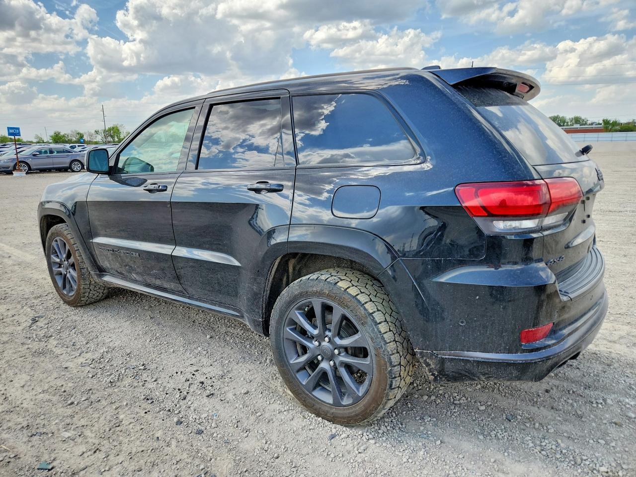 2019 Jeep Grand Cherokee Overland - Фото 2