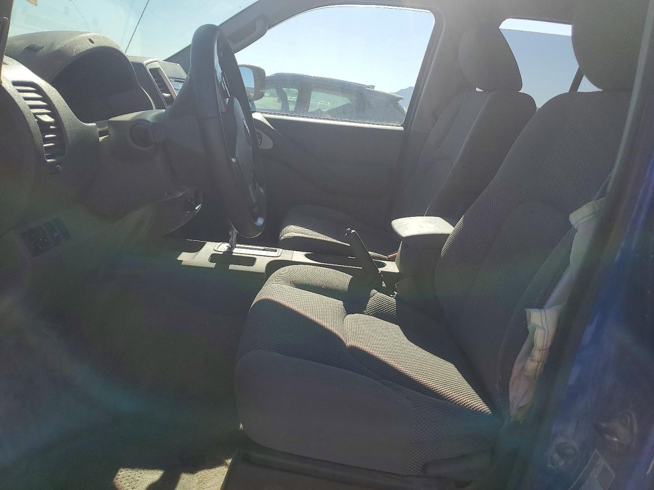 2014 Nissan Frontier S - Image 7