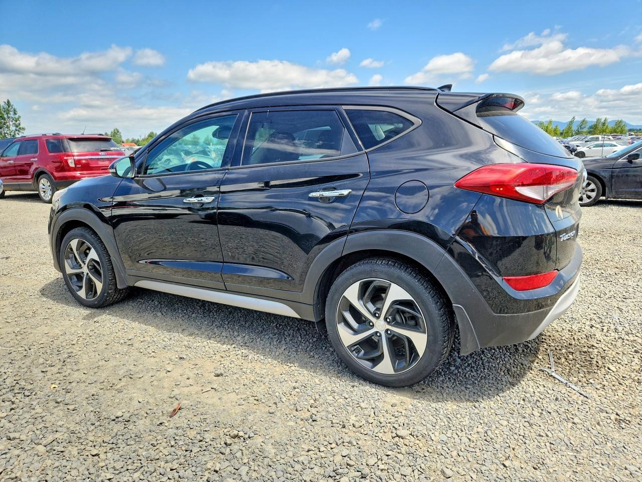 2017 Hyundai Tucson Limited - Image 2