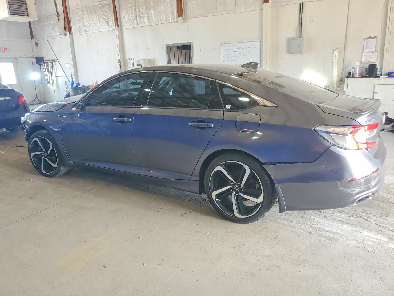 2020 Honda Accord Sport - Image 2