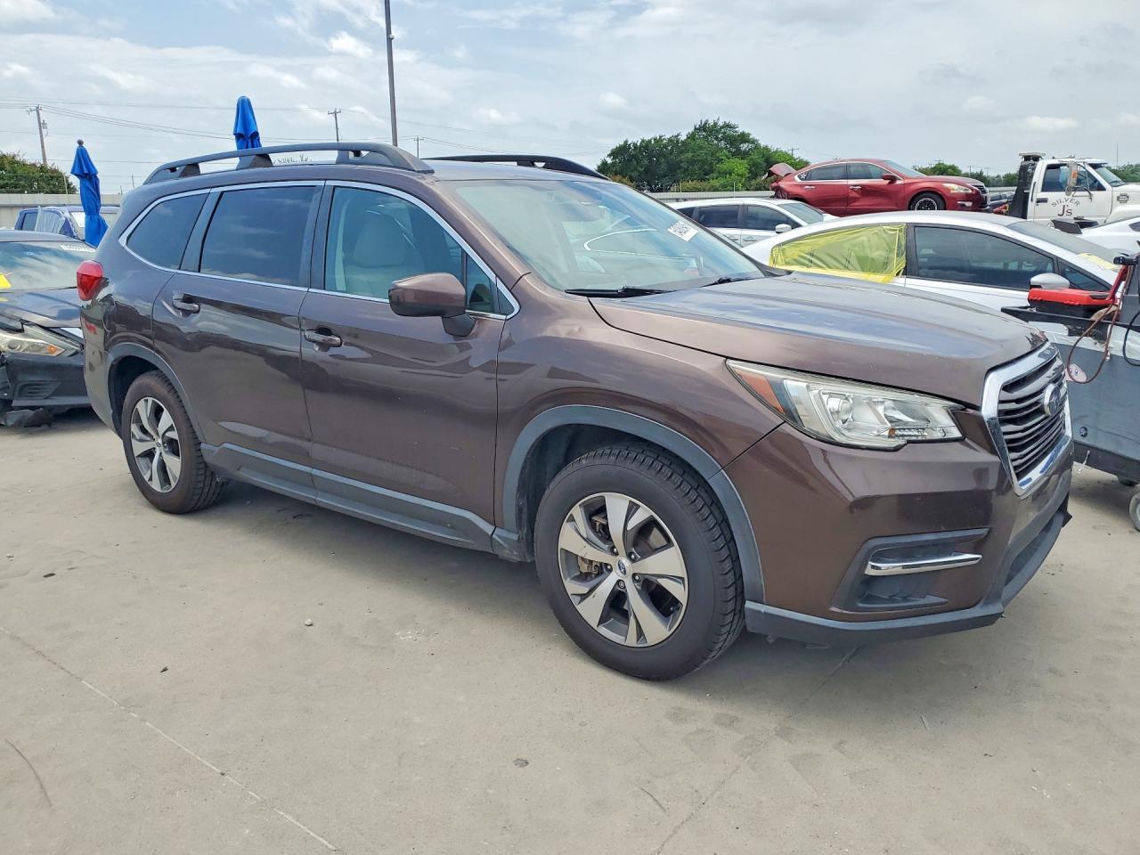 2019 Subaru Ascent Premium - Image 4