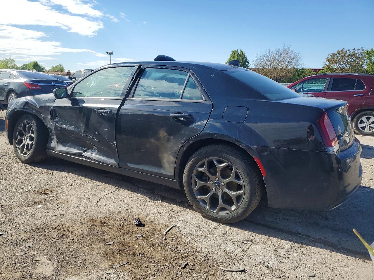 2017 Chrysler 300 S - Фото 2