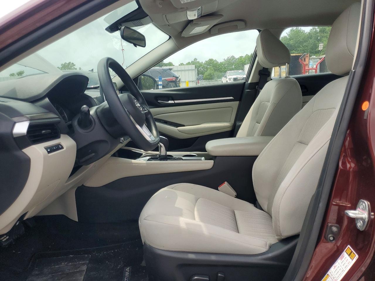 2023 Nissan Altima Sv - Image 7
