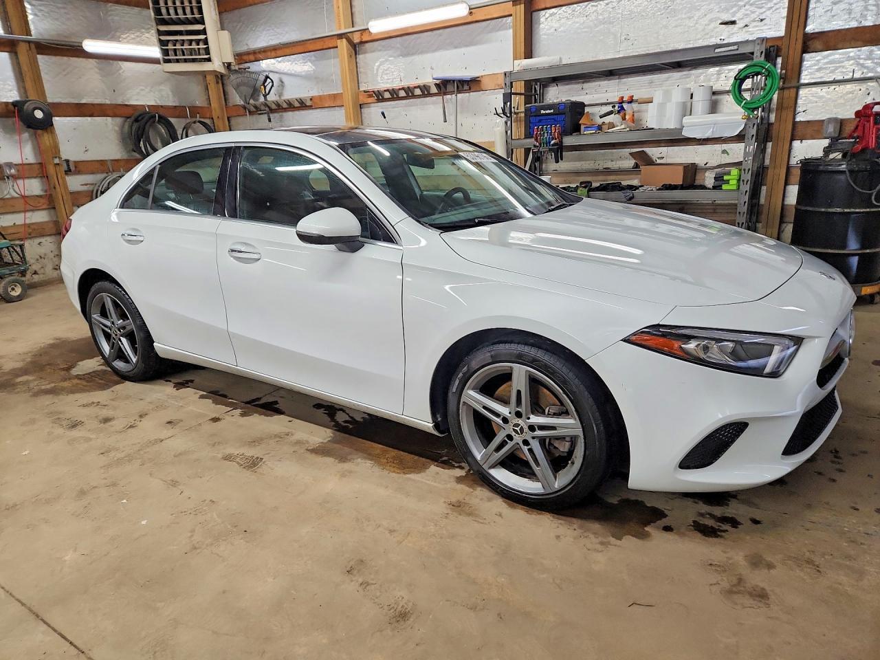2019 Mercedes-Benz A 220 - Фото 4
