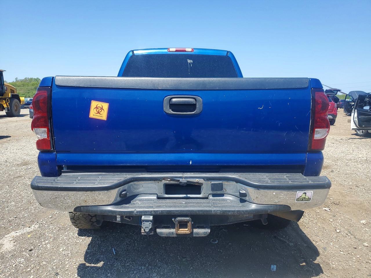 2004 GMC Sierra K2500 Heavy Duty - Фото 6