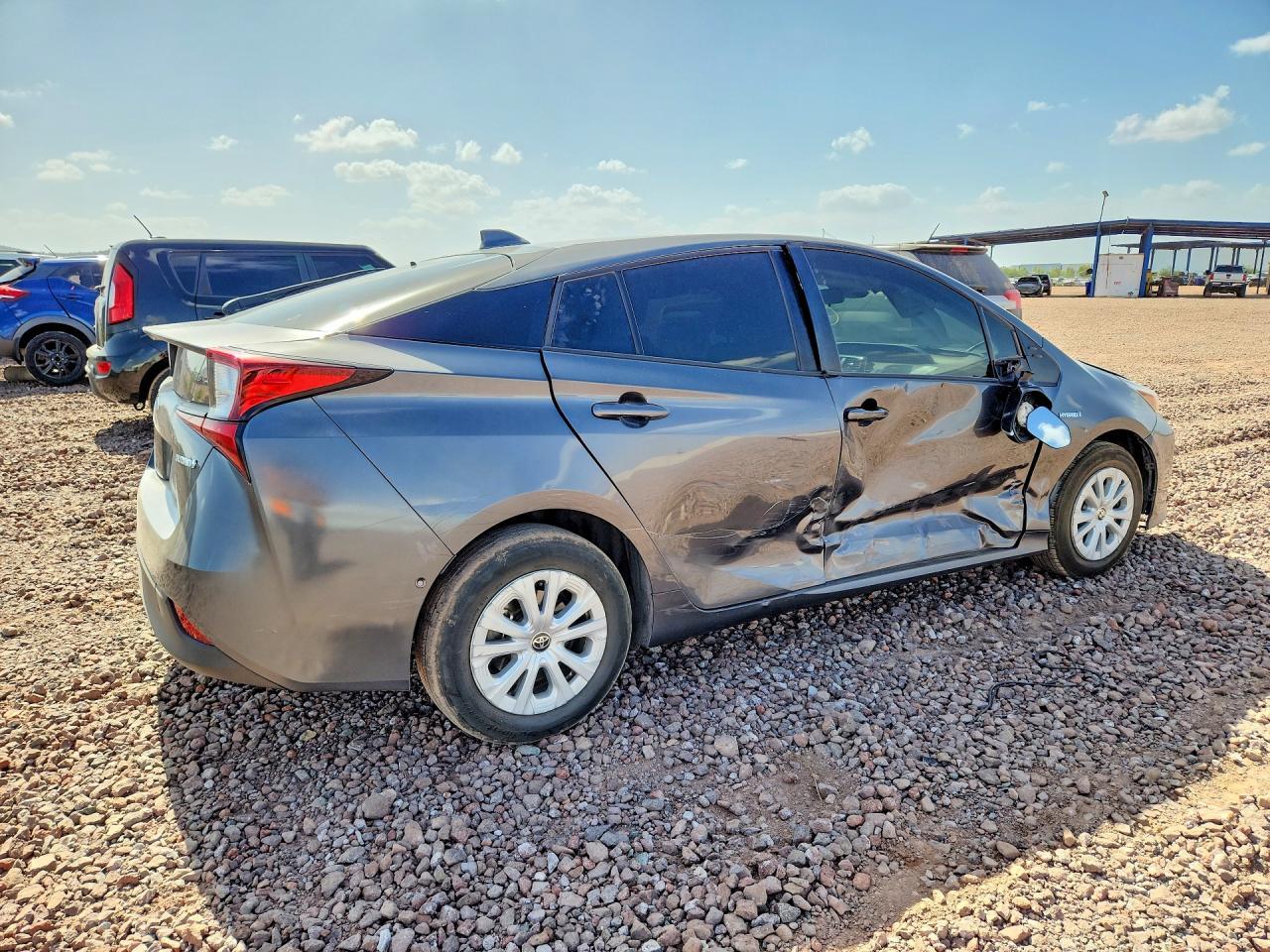 2021 Toyota Prius Le - Image 3