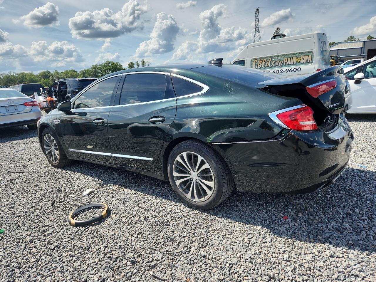2017 Buick Lacrosse Essence - Image 2