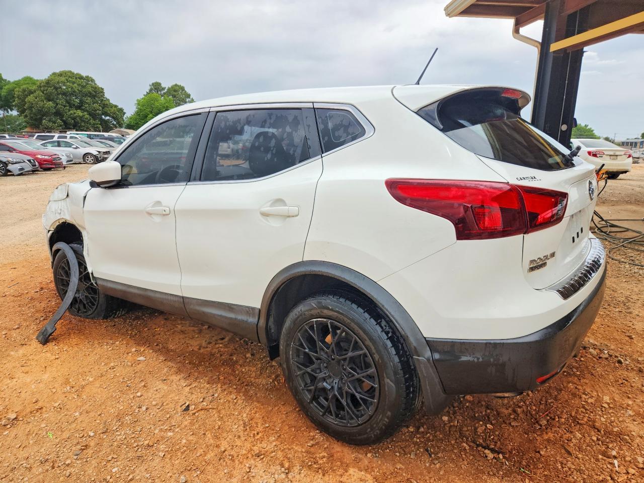 2019 Nissan Rogue Sport S - Фото 2