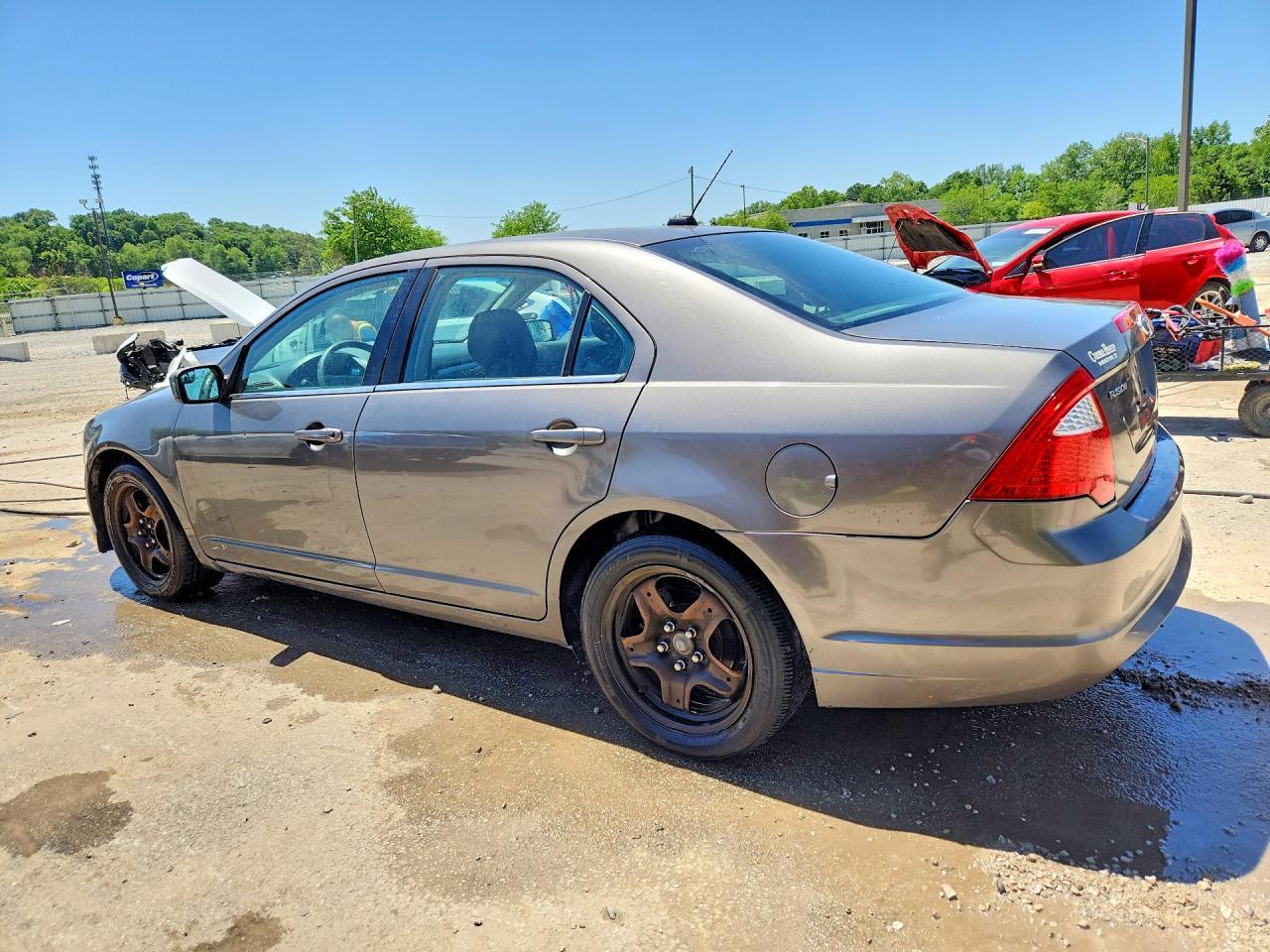 2011 Ford Fusion Se - Image 2