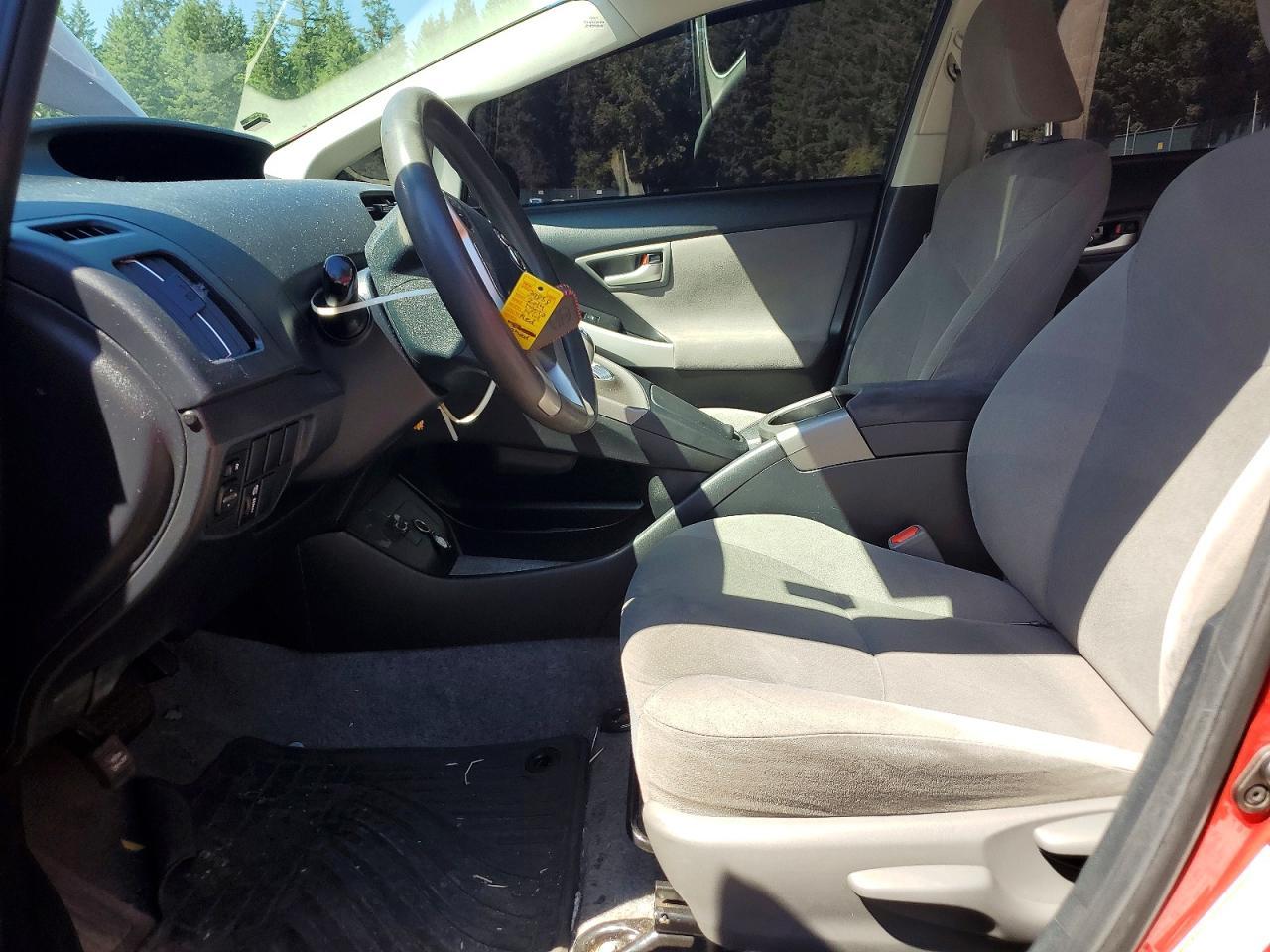 2014 Toyota Prius Two - Image 7