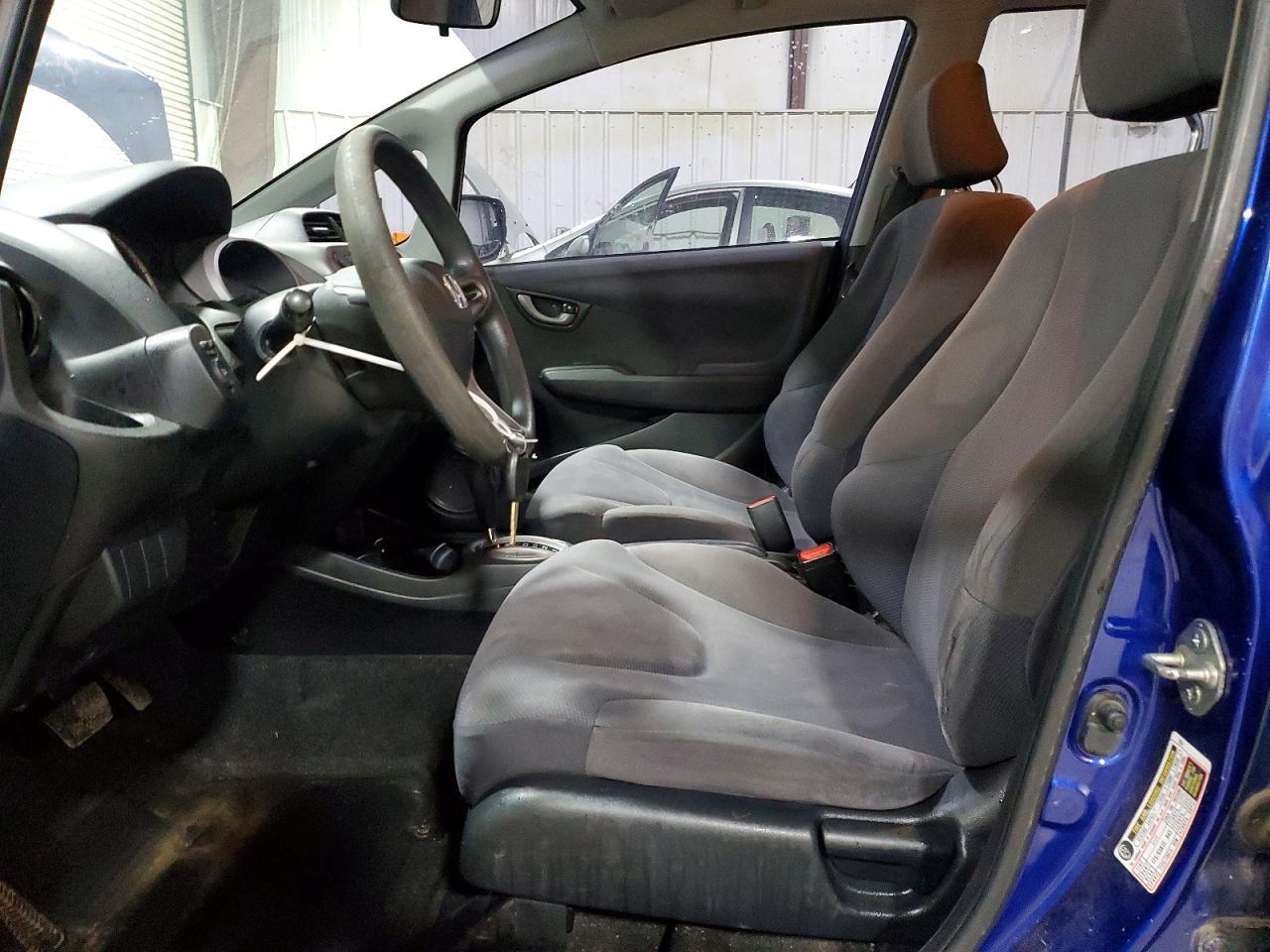 2010 Honda Fit - Фото 7