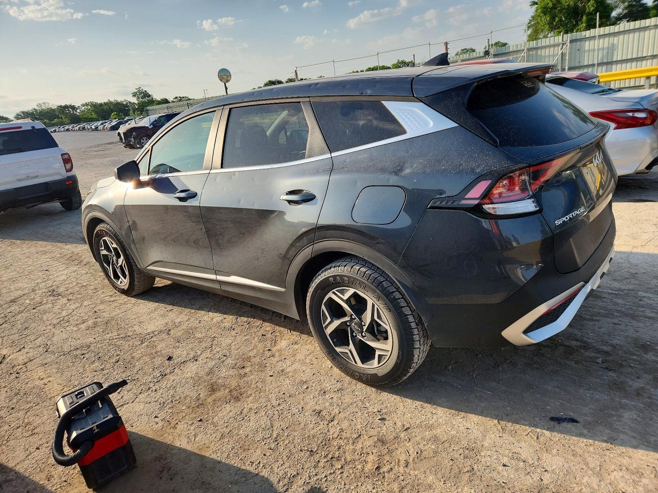 2024 Kia Sportage Lx - Image 2