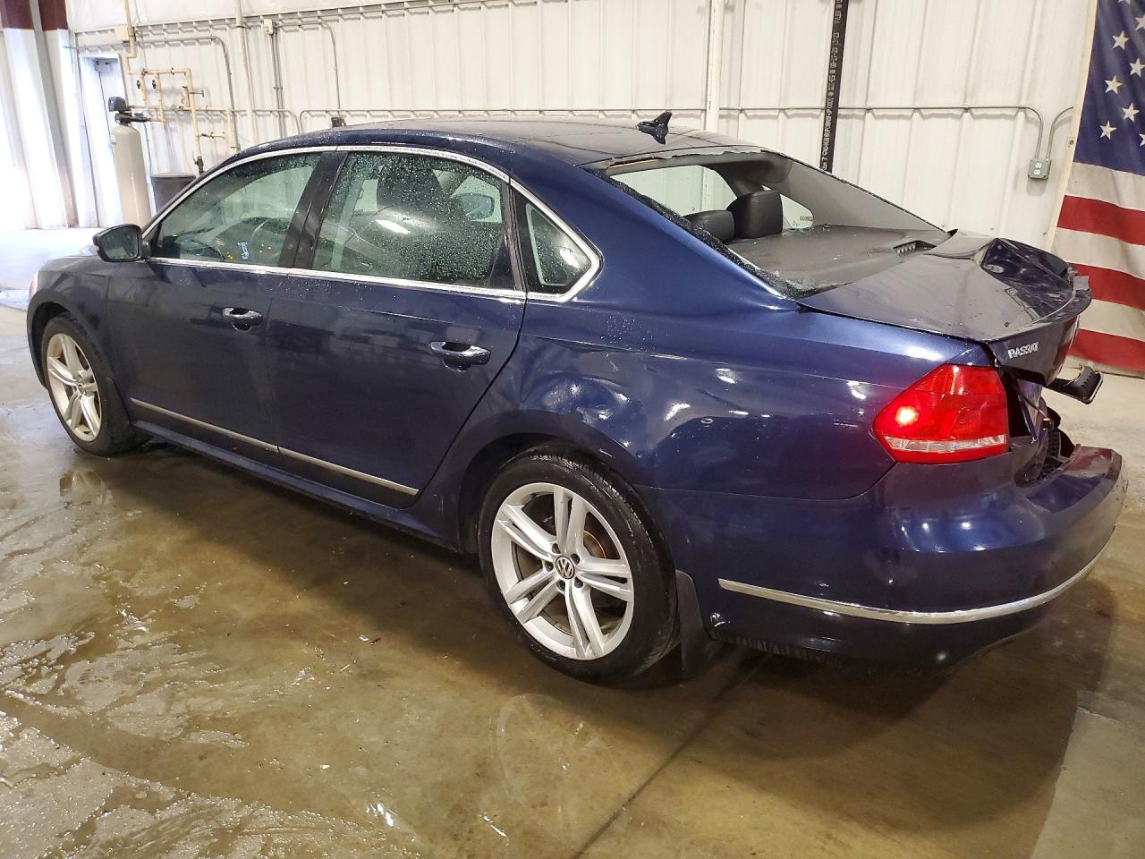 2014 Volkswagen Passat Sel - Image 2