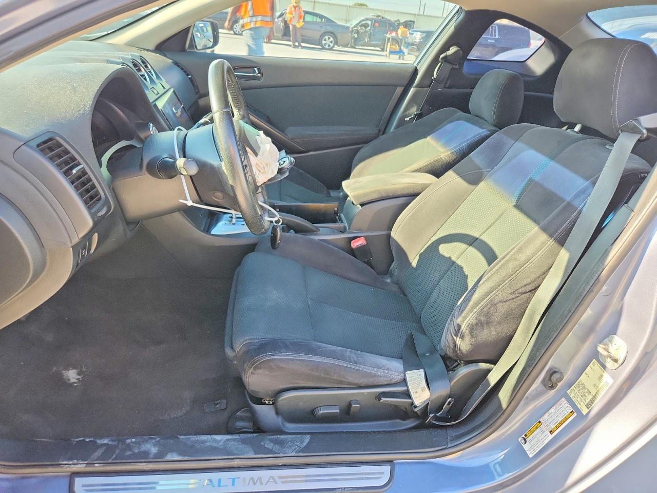 2010 Nissan Altima S - Image 7