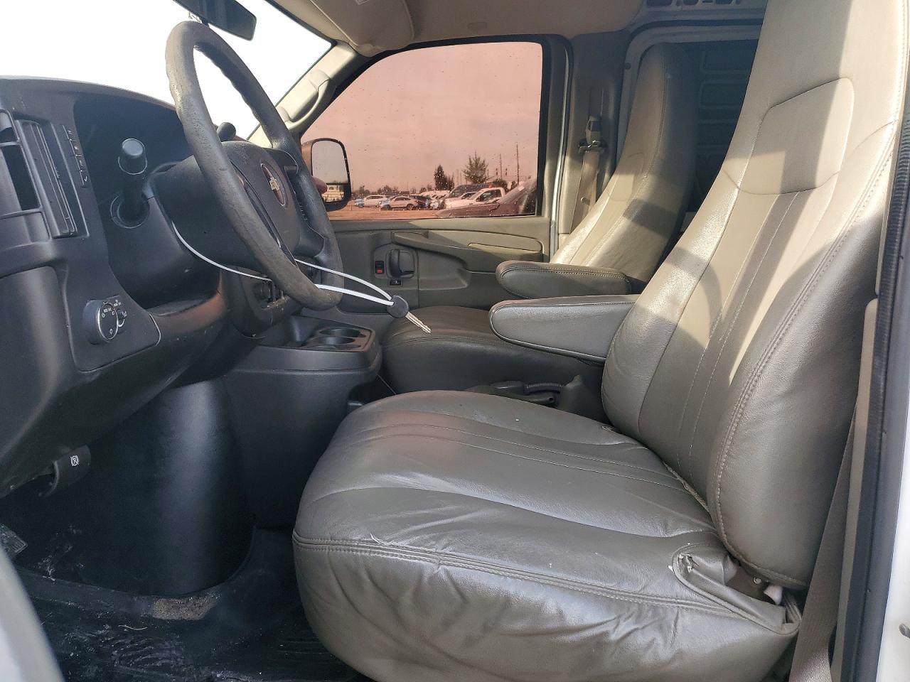 2014 Chev Express G1500 - Фото 7