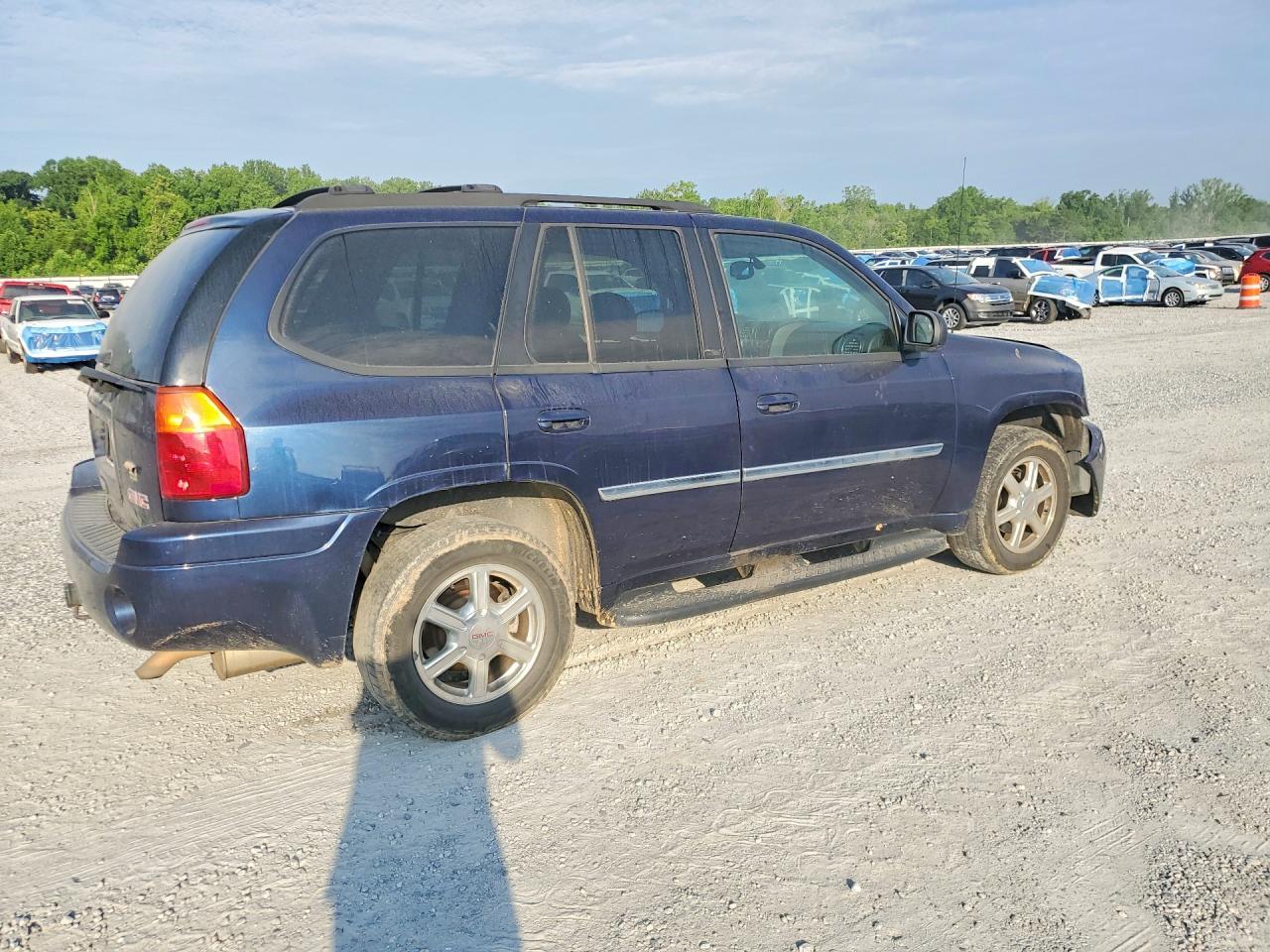 2007 GMC Envoy - Image 3