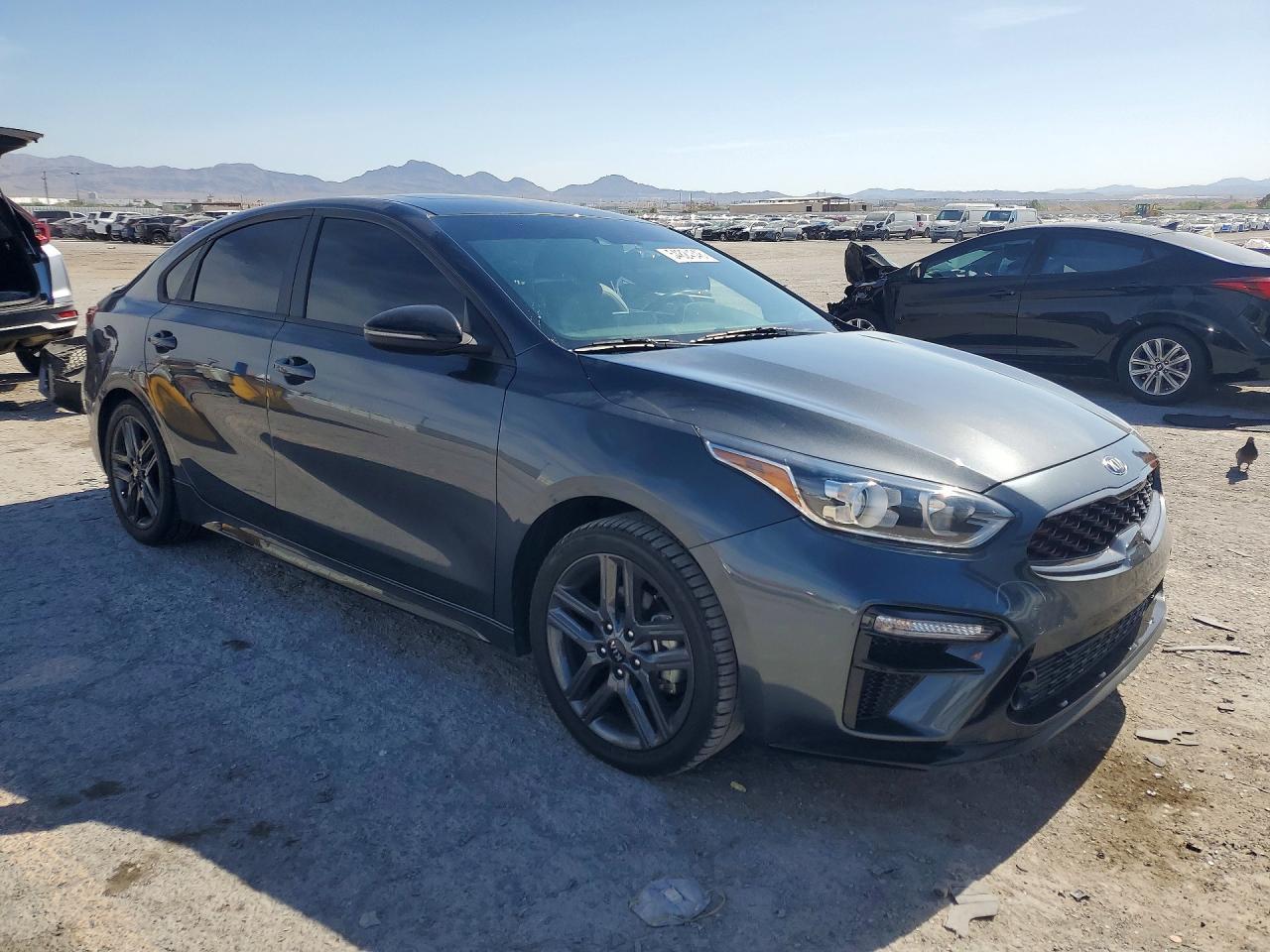 2021 Kia Forte Gt Line - Image 4