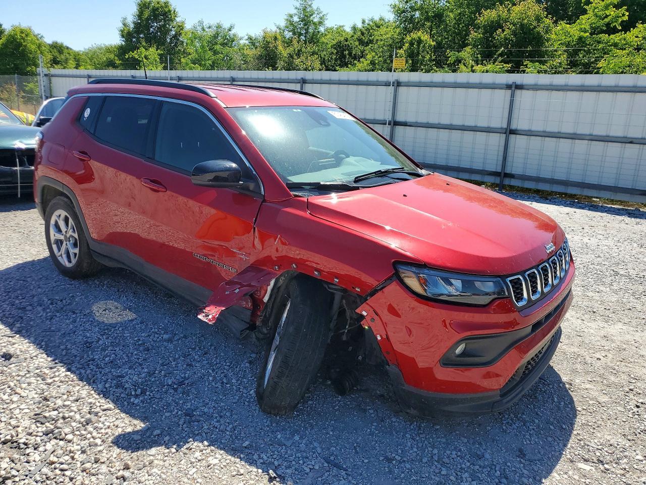 2025 Jeep Compass Latitude - Image 4