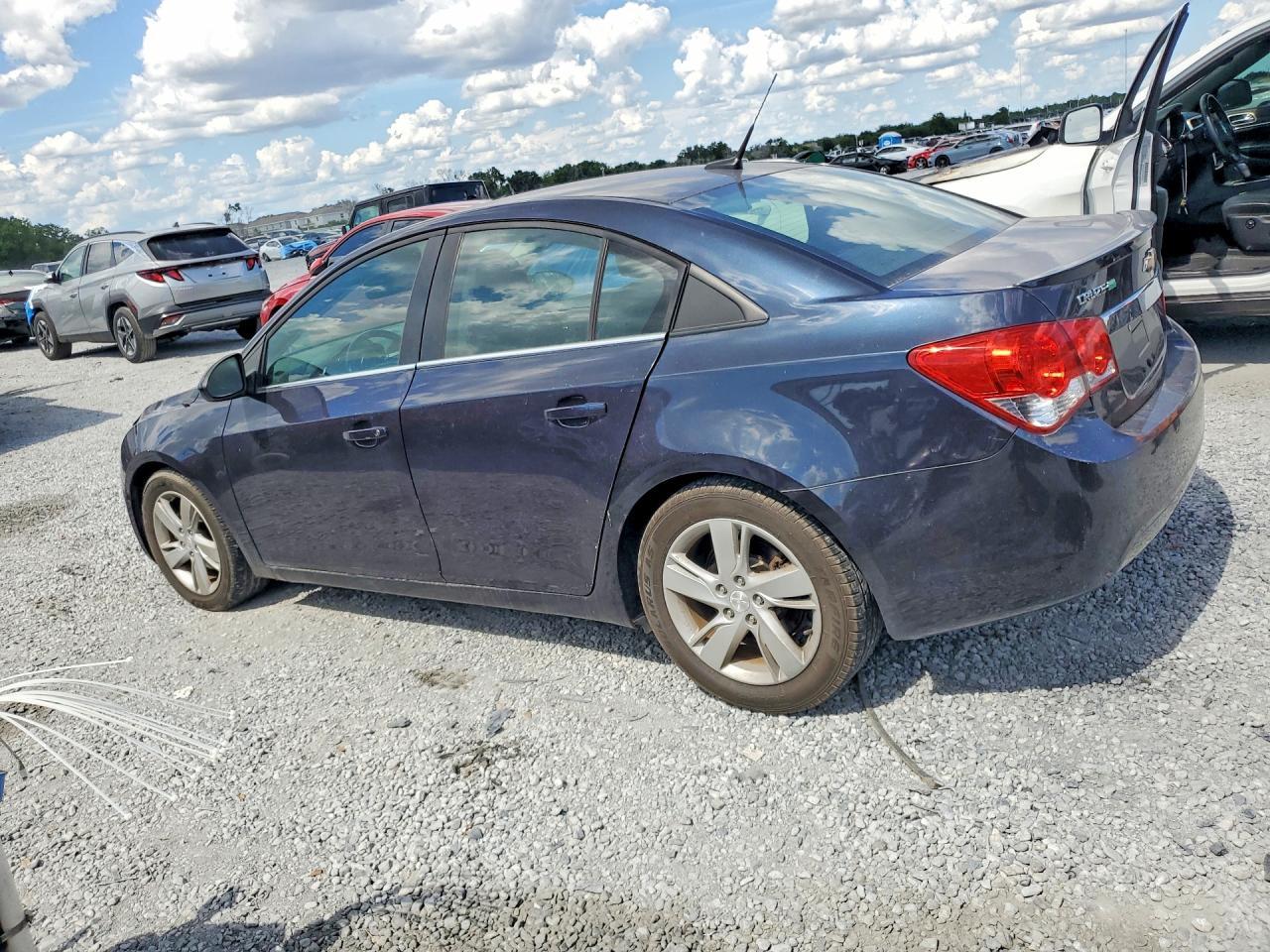 2014 Chevrolet Cruze - Фото 2