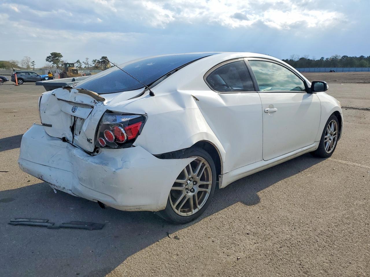 2009 Toyota Scion - Image 3