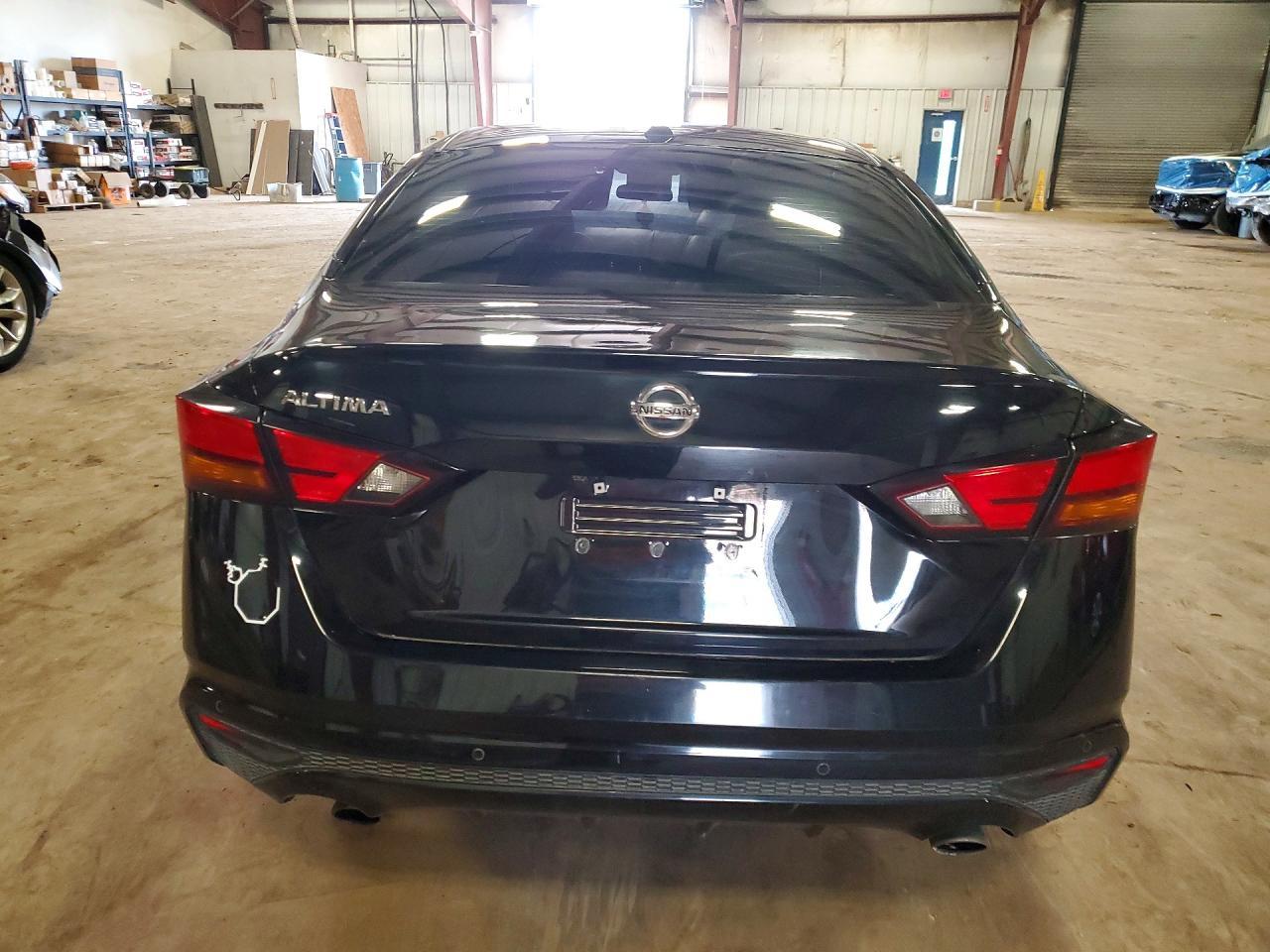 2023 Nissan Altima Sr - Фото 6