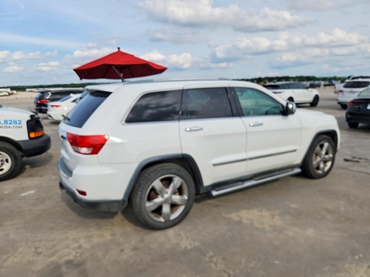 2013 Jeep Grand Cherokee Overland - Фото 3