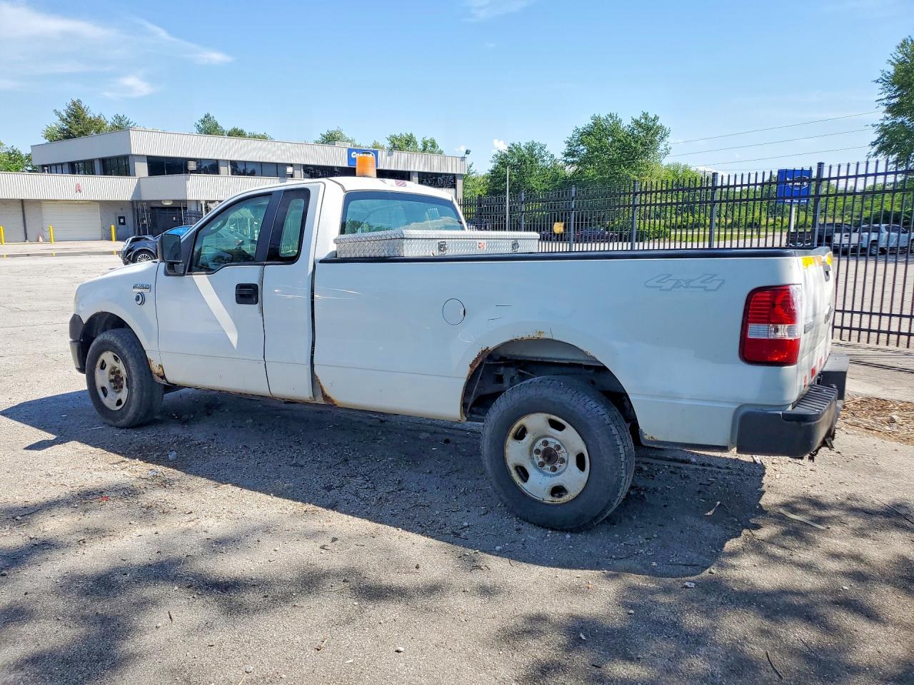2008 Ford F150 - Image 2