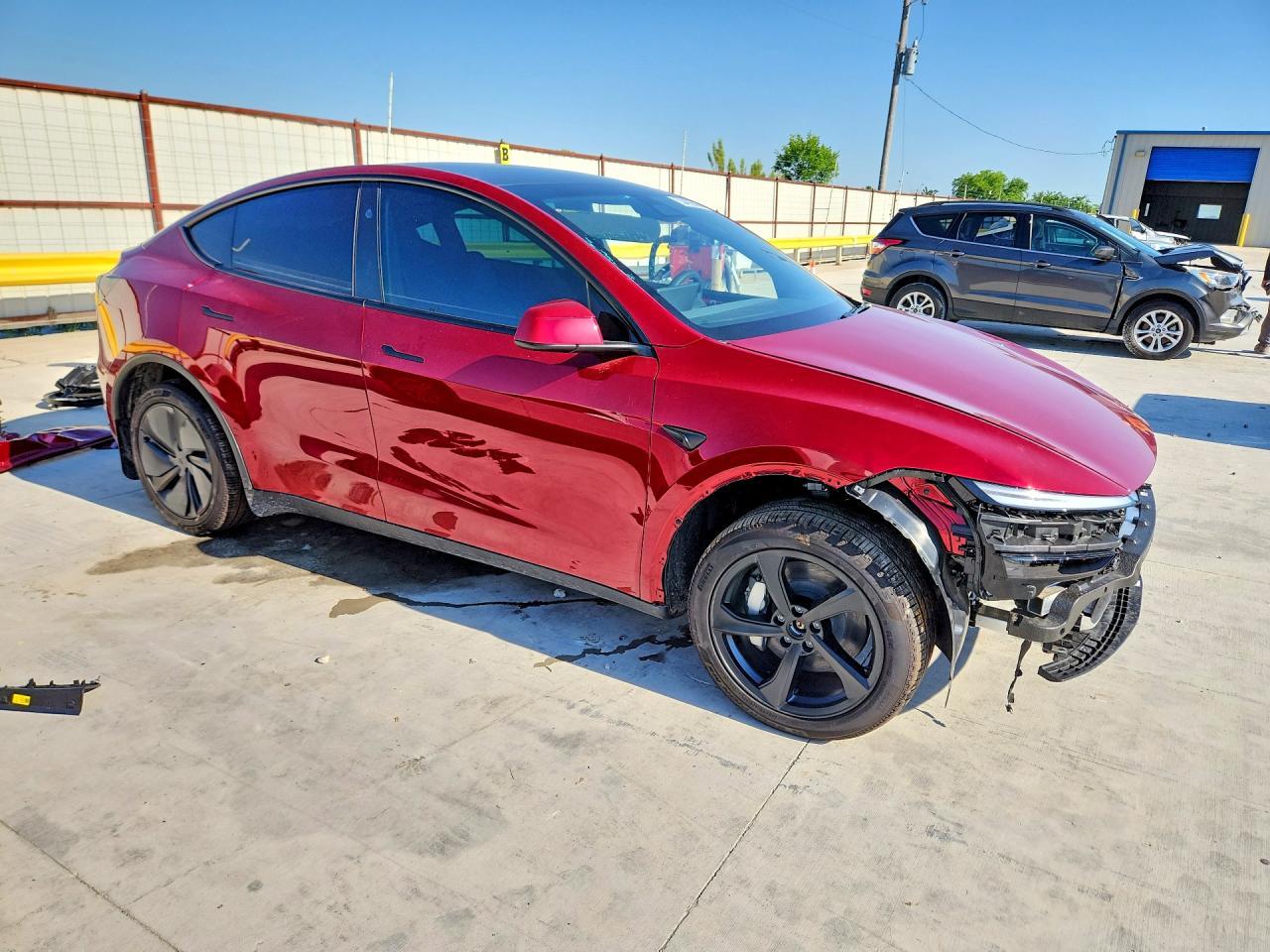 2026 Tesla Model Y - Фото 4