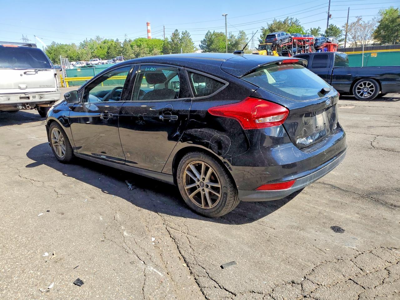 2016 Ford Focus Se - Image 2