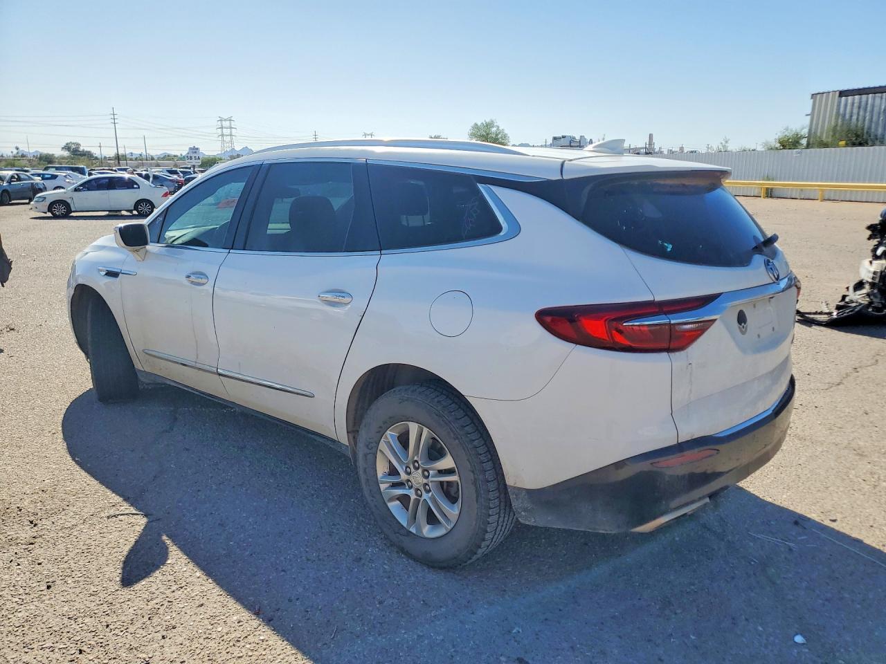 2019 Buick Enclave Essence - Image 2