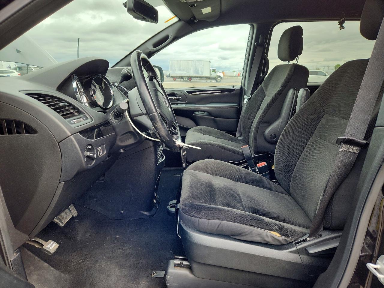 2018 Dodge Grand C - Image 7