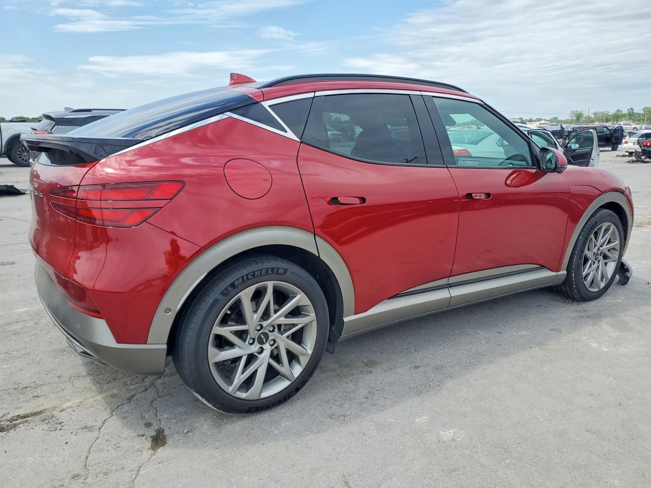 2023 Genesis Gv60 Advanced - Image 3
