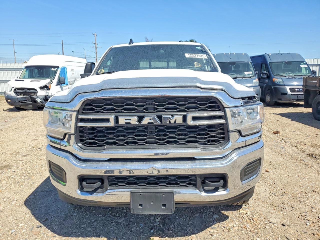 2023 Ram 3500 Tradesman - Фото 5