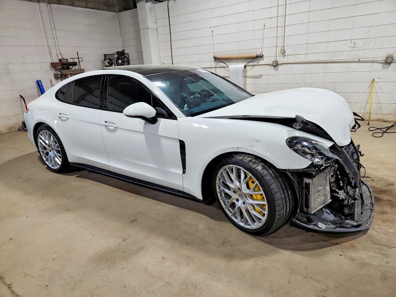 2019 Porsche Panamera 4S - Фото 4